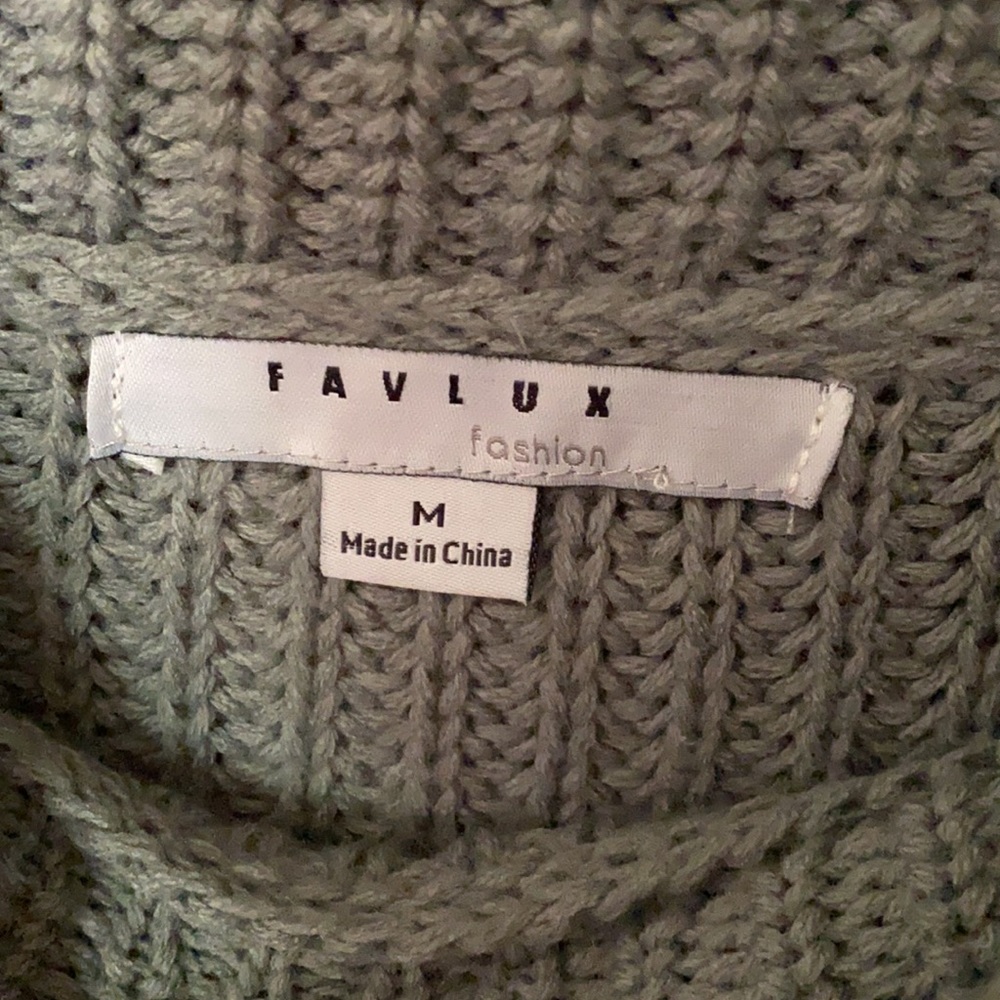 Sweater - Picture 2 of 5